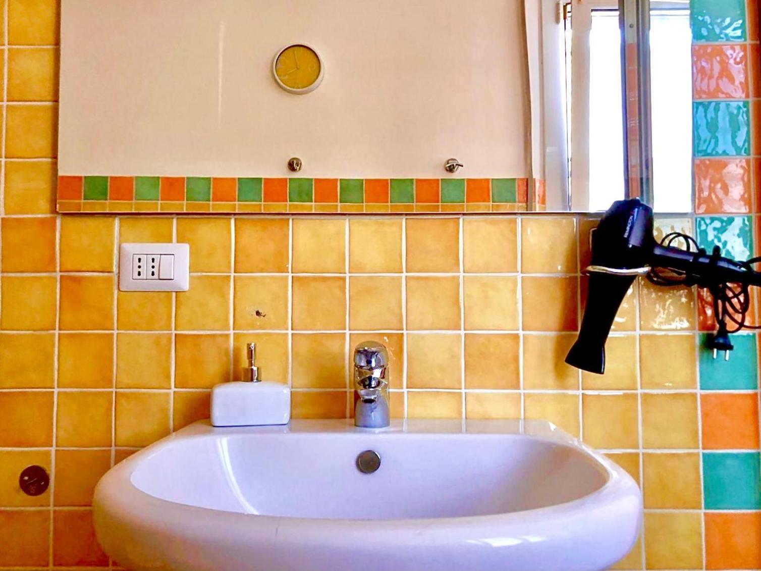 Stanza E Bagno Privato, Idromassaggio Con Extra Fee, In Appartamento Ferrara Buitenkant foto